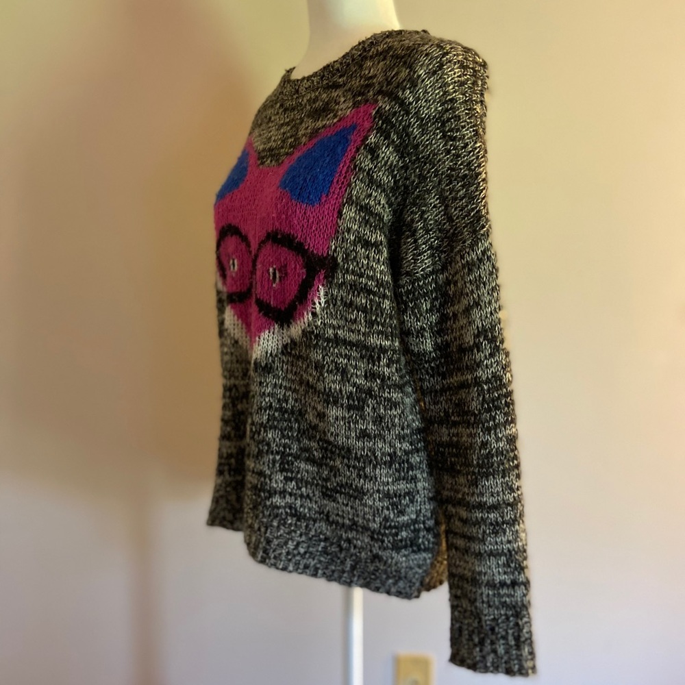 Fox Sweater - Picture 2 of 4